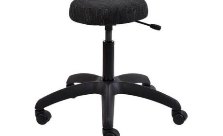 3050 Dental chair STANDARD FEATURES GAS HEIGHT ADJUSTMENT