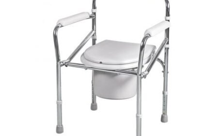 Commode – Height Adjustable